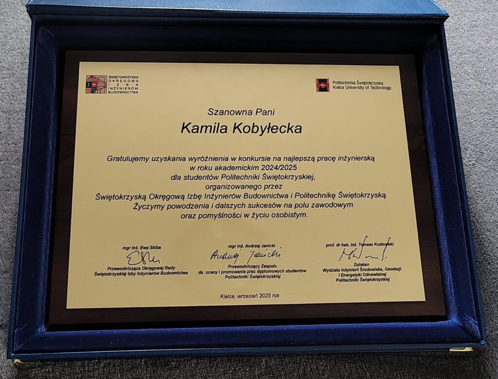 Dyplom dla Kamili Kobyleckiej za wyróżnienie w konkursie na najlepszą pracę inżynierską.