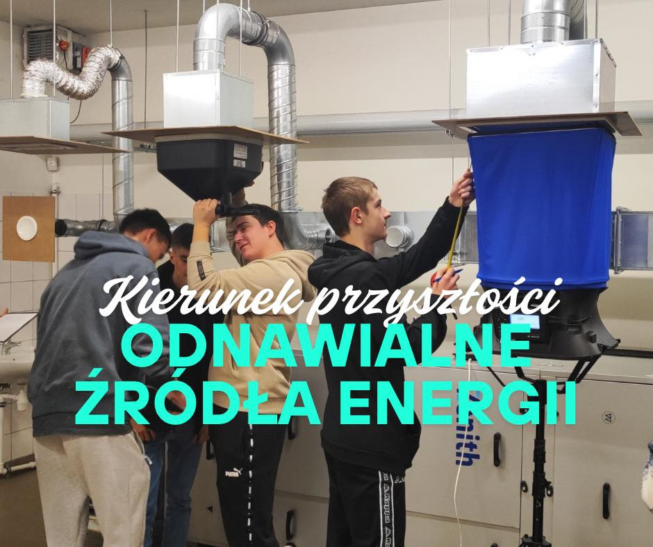 Młodzież pracuje przy urządzeniach wentylacyjnych. Kontekst: kierunek przyszłości - odnawialne źródła energii.