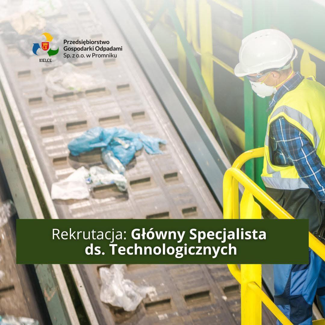 Pracownik w białym kasku i masce obserwuje taśmociąg z odpadami. Rekrutacja na stanowisko Głównego Specjalisty ds.